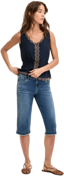 Democracy Women's Absolution Rope Cascading Fray Hem Skimmer Jeans