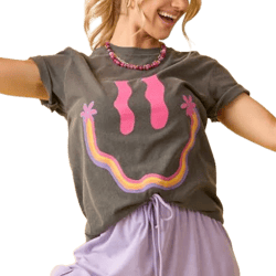 Pink Lily Retro Smiley Graphic Tee