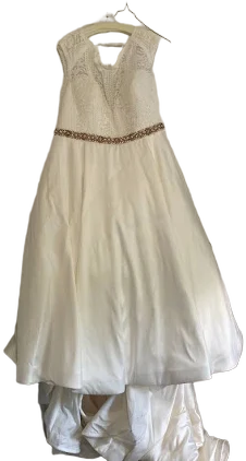 Justin Alexander Ivory A-Line Wedding Dress