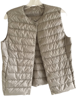 Uniqlo Ultra Light Down Puffer Pockets Hiking Outdoors Vest