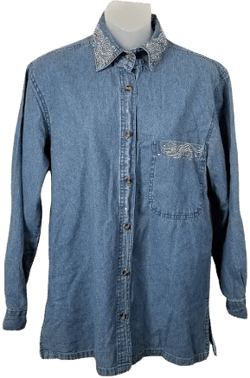 Gold Strike Casino Resort Women's Button Front Shirt