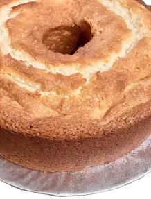 Old Fashioned Sour Cream Pound Cake