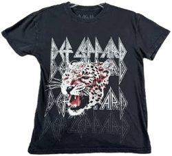 Def Leppard Women's Graphic T-Shirt