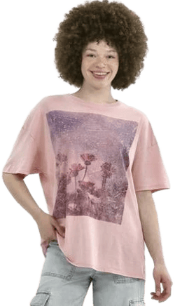 No Boundaries Women's Graphic Boyfriend Tee