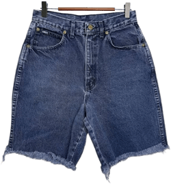 Chic 80s 90s Mom Jean Shorts with Frayed Hem