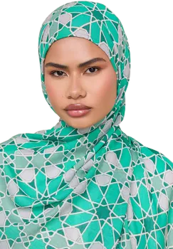 Veiled Modal Hijab
