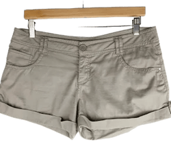 Papaya Cuffed Shorts