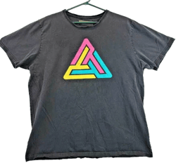 Men's Pyramid Graphic T-shirt