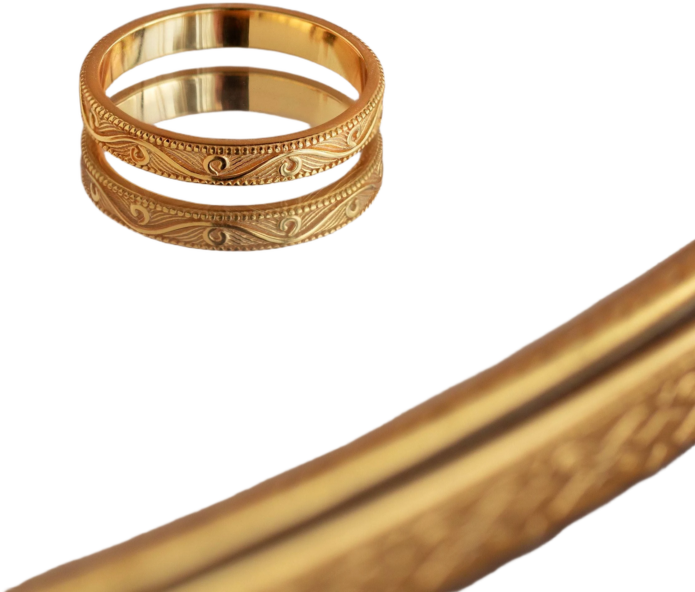 Caitlyn Minimalist 18K Gold Filigree