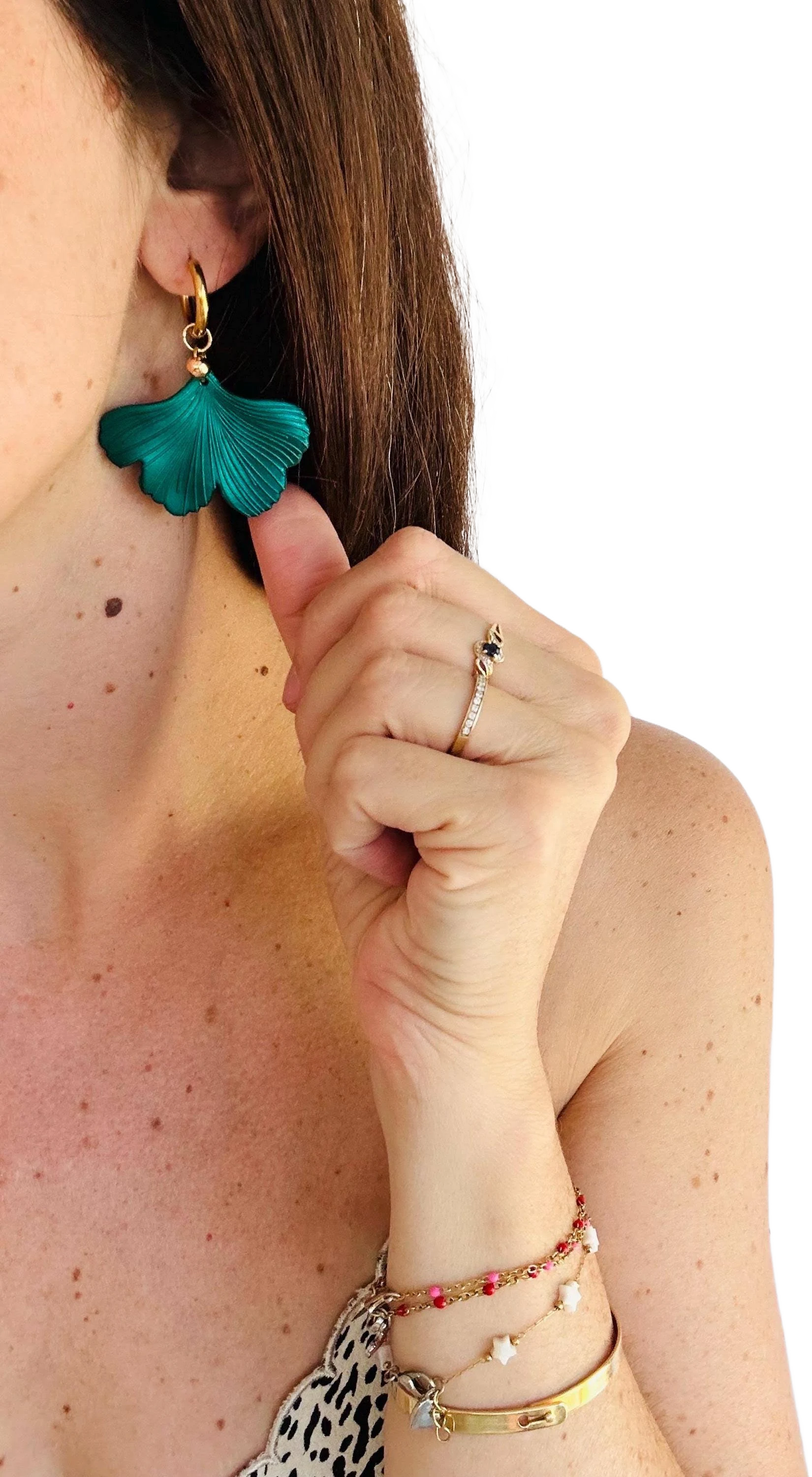 Sézane-inspired Stainless Steel Mini Hoop Earrings with Acrylic Ginkgo Leaf
